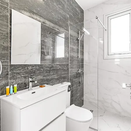 Seabreeze Artemis By Ezoria Vilă Protaras