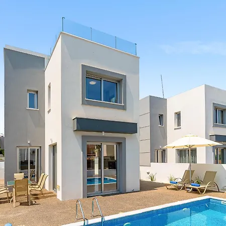 Seabreeze Artemis By Ezoria Villa