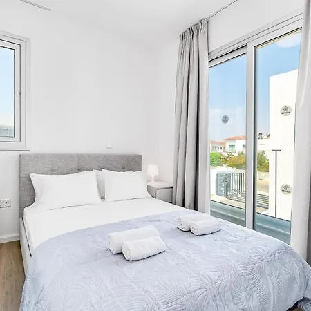 Villa Seabreeze Artemis By Ezoria *