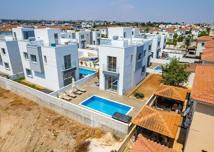 Seabreeze Artemis By Ezoria * Protaras