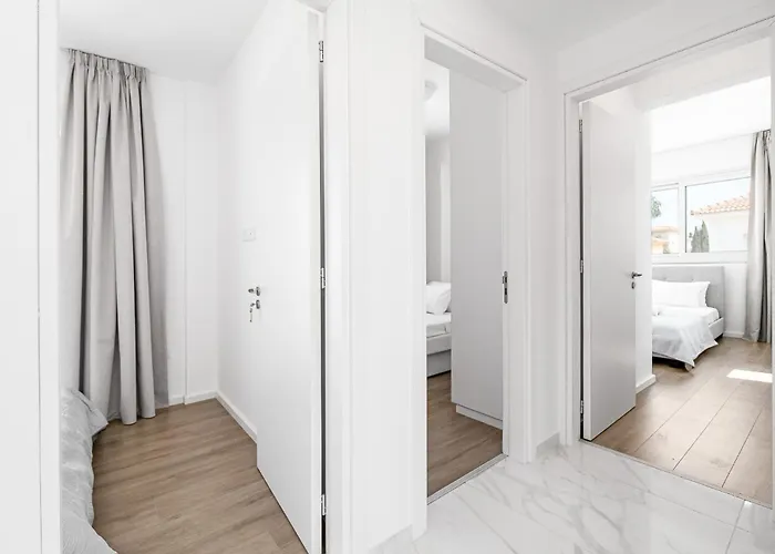 Villa Seabreeze Artemis By Ezoria Protaras