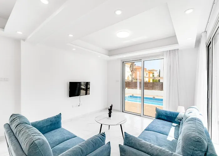 Seabreeze Artemis By Ezoria Villa Protaras