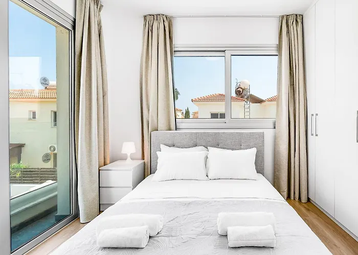 Villa Seabreeze Artemis By Ezoria *