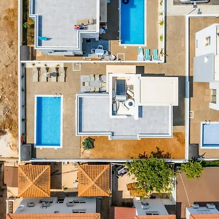 Seabreeze Artemis By Ezoria Βίλα *