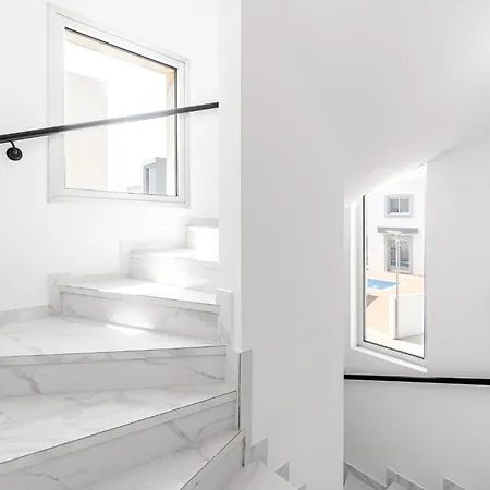 Seabreeze Artemis By Ezoria Βίλα Πρωταράς